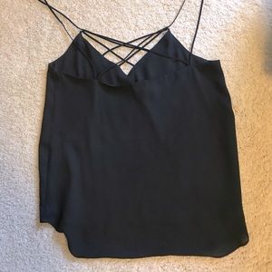 Express tank with crisscross
